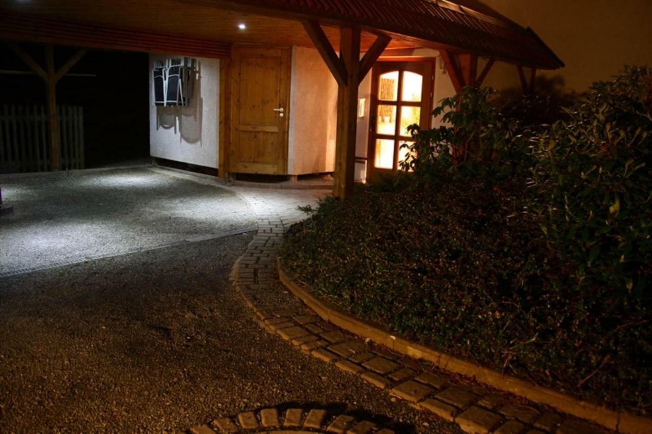 Ferienwohnung Und Pension Guertler Mohlsdorf Екстер'єр фото