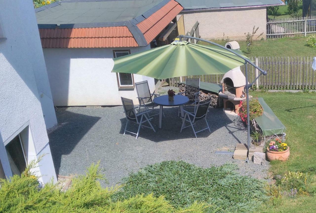 Ferienwohnung Und Pension Guertler Mohlsdorf Екстер'єр фото